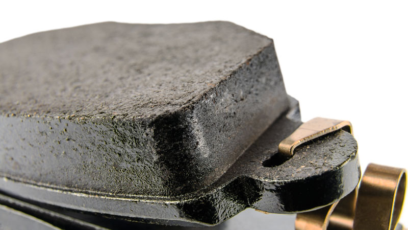 recommended brake pad thickness