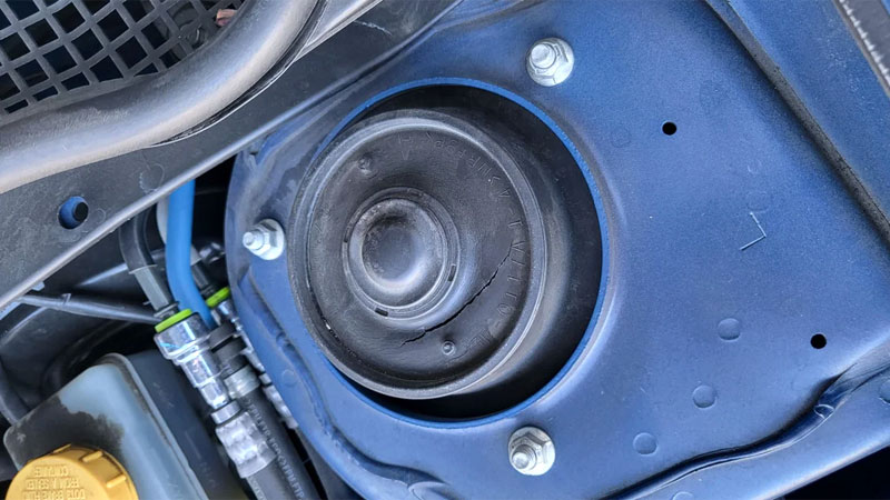 bad strut mount