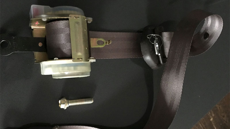 modifry seat belt lock