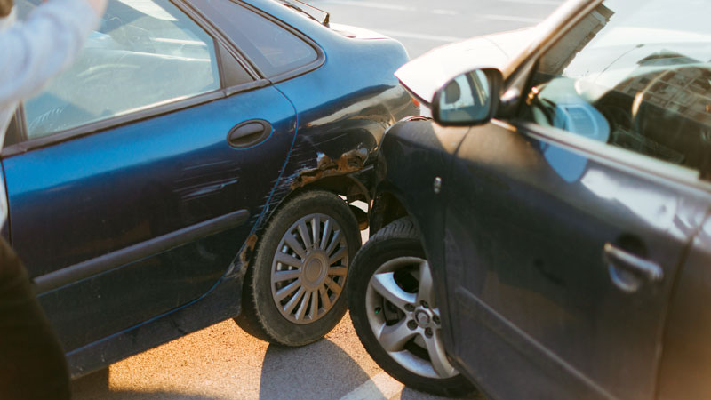 car accident to wheel area